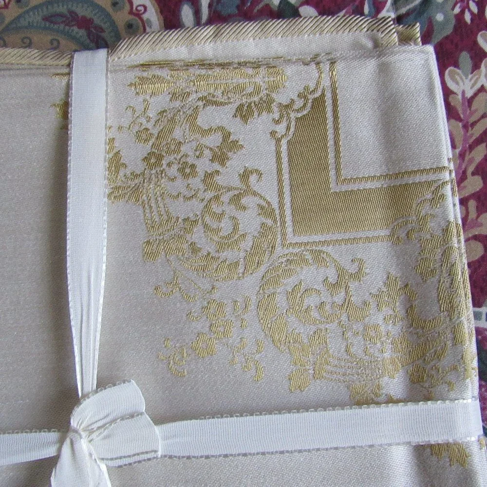 Set of 6 Gold Tone Napkins 20